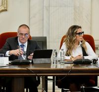 Câți români joacă zilnic la pariuri Studiu: 86% din români sunt convinși că jocurile de noroc  pot produce dependență