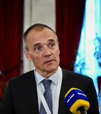 Lupta contra blaturilor  Informații din sistem, despre combaterea meciurilor aranjate: „Trebuie să avem un sport curat,  nu infiltrat cu bani din industria pariurilor”