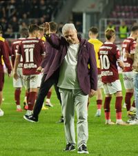  „Nu mai sunt antrenorul Rapidului!”  Șumudică și-a anunțat   demisia  în fața fanilor: „O să vină alt antrenor să facă mai mult decat mine”