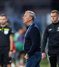 Continuă la UTA    Mircea Rednic  respinge zvonurile despre plecarea sa: „Cine a zis?” » A criticat regulamentul FRF