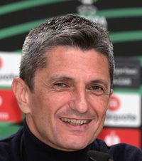 Pregătiri de 1 mai  Sfaturi pentru   grătarul perfect  de la Răzvan Lucescu