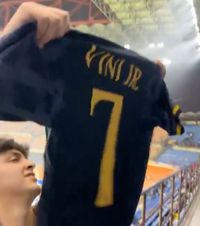 Ironii la Madrid  Fanii Realului au venit cu bannere la baza de pregătire:   „Mulțumim, Inter”  + Ce a apărut pe San Siro