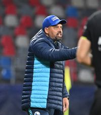 „Nu merit asta!”   Acuzat de suporteri că   a vândut meciul , Florin Maxim a răbufnit: „Eu și jucătorii am realizat lucruri!”