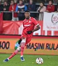 Boateng, la FCSB?  Impresarul jucătorului de la Dinamo   nu exclude un transfer  la marea rivală: „Oricine are un preț”