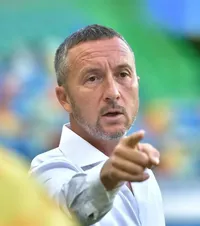 „Am ucis campionatul!”     Mihai Stoica,  răspuns pentru Dan Petrescu: „Dacă i le iau din urmă, niciun titlu nu merita să câștige”