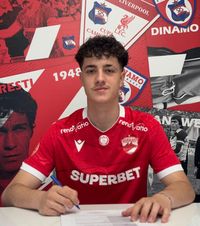 Prezentat oficial la Dinamo   Noul transfer   a semnat pe 3 ani : „Îi dorim cât mai multe realizări”