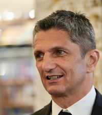 „Are dreptate”    Răzvan Lucescu,  replică surprinzătoare pentru patronul celor de la FCSB: „E mai bun antrenor decât mine!”