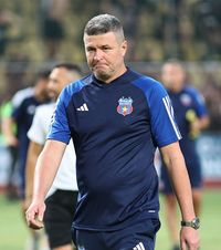 Oprița, destinație surpriză  Antrenorul Stelei e hotărât să-și schimbe echipa:   „E ca și plecat!”  » Unde ar putea ajunge și care e singurul impediment