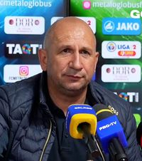„Suntem toți de vină”     Vasile Miriuță  și-a anunțat plecarea de la Poli Iași, după retrogradarea în Liga 2: „E inexplicabil”