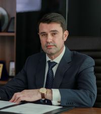 Gâlcă aduce președinte la Rapid    Cine e  omul pe care antrenorul vrea să-l ia cu el în Giulești