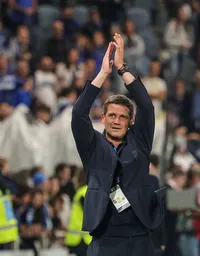 Susținere pentru Chivu   Clubul din România la care a jucat antrenorul   i-a transmis un mesaj , după ce acesta a bătut palma cu Inter