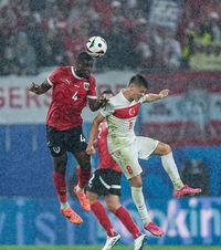 „Cel mai nebun an”  Povestea austriacului care-i înfruntă pe „tricolori”: colegul lui Drăgușin,   de la alerta cardiacă la trofeul european