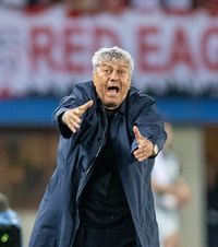 „Hai, lăsați-mă în pace! Gata, pa!”    Mircea Lucescu  a plecat nervos de la două interviuri + reacție taxată imediat: „Nu poți să îți bați joc!”