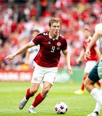 Răspuns pentru Chivu    Prima țintă  a românului la Inter a vorbit despre transfer: „Asta e tot ce știu”