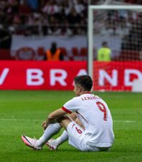 Scandal în Polonia     Lewandowski  a făcut anunțul: „Mă retrag cât timp el e selecționer”. Telefonul de la care a pornit totul