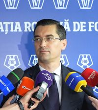 Burleanu despre Lucescu   Reacție fermă despre viitorul selecționerului + „Jucătorii de la naționala mare trebuie   să simtă presiunea  celor de la U21”