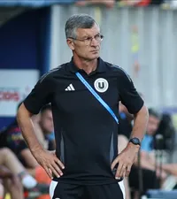 Nu intră în calculele lui Sabău  Tehnicianul celor de la   U Cluj  vrea să dea afară un fost campion al Superligii
