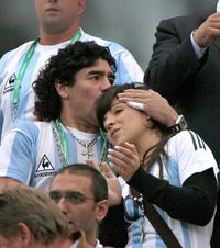 „Mi-a zis că sunt rea”  Fata lui   Diego Maradona  a dezvăluit cadoul nebun primit la 12 ani de la tatăl ei