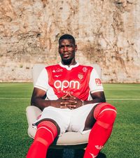 O nouă șansă pentru Pogba    VIDEO.  Francezul   a plâns  la semnarea contractului cu AS Monaco!