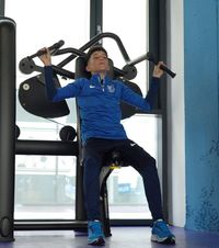 Drumul spre victorie  O zi din viața unui puști la Academia Hagi.   Patrick Curumi  e una dintre speranțele „Regelui”