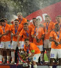 Sărbătoare în Ghencea    VIDEO+FOTO.  Imaginile bucuriei: cum s-au bucurat jucătorii FCSB după   câștigarea Supercupei