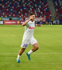 „Un sentiment de neuitat”     Ce i-au transmis dinamoviștii  lui Politic după primul trofeu + FCSB le prezintă Supercupa fanilor