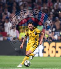 Mourinho cumpără de la Inter  Jucătorul lui Chivu ar putea ajunge la   Fenerbahce ! Suma oferită + Cum vor turcii să-l convingă să vină