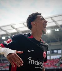 Fabrica de bani  Cum a câștigat Frankfurt peste   240 de milioane din trei transferuri  în trei ani