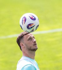 Cel mai mare salariu  Steaua Roșie bate recordul pentru   rivalul „tricolorilor”  în preliminariile CM 2026