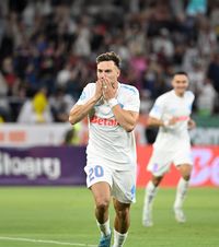 De ce a lipsit Politic  Mihai Stoica a explicat absența mijlocașului ofensiv: „Putea juca, dar   ne-am gândit la meciul cu Farul”