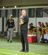 „O lecție de civilizație”    Robert Ilyeș   a lăudat galeria giuleștenilor: „Au dat un exemplu” + A atacat-o pe Dinamo: „A fost circ, nu ne reprezintă”