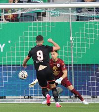 Rednic, primul lider al Belgiei  Debut cu victorie în campionat la Standard. Reacție față de atacant:   „Vorbești prea mult!”