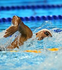 David Popovici, în finală!    VIDEO:   Sportivul român s-a calificat în   ultimul act la 200 m liber  la Mondialele de Natație. Cel mai bun timp din semifinala a doua!