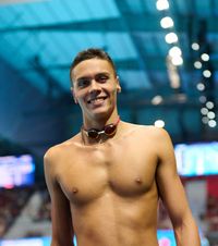 „Vi se pare o sumă de nivelul lui?”  Cu câți bani se alege   David Popovici  după aurul mondial la 200m liber » Vin din 3 surse!