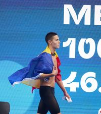 „E plătit foarte bine”  Ce salariu primește   David Popovici  din bani publici: „Atât poate să-i dea Dinamo, pentru restul aducem sponsori”