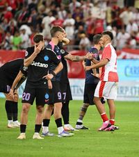 Musi și Politic, față în față     Reghecampf,  critic cu jucătorul de la FCSB + Laude pentru fotbalistul lui Dinamo: „Calitate foarte mare”