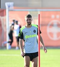 Gonit de FCSB, bun pentru CFR  Ce contract i-ar fi pus pe masă   Petrescu,  după ce a aflat că a fost dat afară de campioană