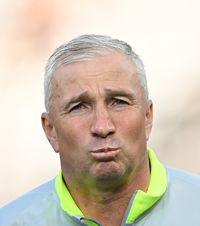 Petrescu, furios pe arbitri  Antrenorul lui CFR a răbufnit după înfrângere: „N-ai cum să nu vezi! A fost   pro-Braga”  + Tirada lui Balaj