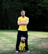 Echipament pentru căței    FOTO.  FRF a lansat un   tricou special  dedicat celor mai buni prieteni ai omului. Cum arată și cât costă