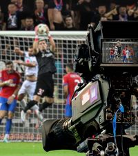 Cine transmite meciurile echipelor românești   FCSB și CFR Cluj   joacă azi  în Europa League, iar U Craiova în Conference League