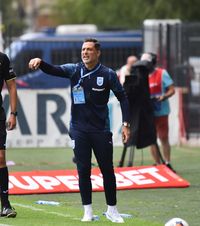 „A fost ceva cumplit!”  Mirel Rădoi, după ce U Craiova a jucat   3 meciuri în 7 zile : „Am început să ne uităm strâmb unii la alții”