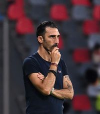 Ce jucător scoate FCSB de pe listă  Aducerea lui Thiam și reîntoarcerea lui Dawa din octombrie obligă campioana să elibereze un loc.   Pe cine a ales să sacrifice