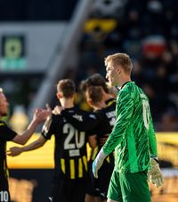 CFR, Umilință istorică  Înfrângerea 2-7 cu Hacken,   cea mai severă  din palmaresul ardelenilor și din cariera lui Dan Petrescu » Topul dezastrelor