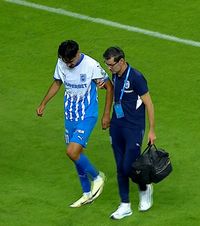 Probleme cu Baiaram  Panică mare la Craiova! Atacantul a fost dus la spital imediat după meci: „Mă doare,   am simțit cum fuge genunchiul!”