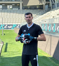 Unde se antrenează Florin Niță    Portarul naționalei,  rămas fără echipă, trage tare în așteptarea transferului