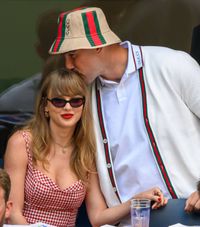 „Respinge feminismul, supune-te soțului!”  Reacția sexistă a unui susținător al lui Trump, după anunțul logodnei lui   Travis Kelce cu Taylor Swift