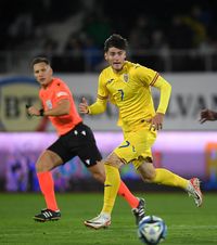 Noi detalii despre transferul lui Mazilu   Mutarea jucătorului la Dinamo, pe   ultima sută de metri.  Toate cifrele » Andrei Nicolescu: „Kopic a vorbit cu copilul”