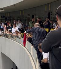 Becali s-a dezlănțuit!    VIDEO.  Patronul FCSB a făcut spectacol în lojă după   calificare  + Cât e dispus să dea pe Louis Munteanu: „Am plusat!”