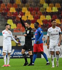 Arbitrul de la CFR Cluj - FCSB  Ultima dată l-a scos din minți pe Mihai Stoica:   „Nu mai iese la pensie?”