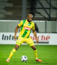 CFR nu se oprește  Un jucător cu 200 de meciuri în   Ligue 1  ar putea ajunge la Cluj! » Ce mutare pregătește și rivala din oraș